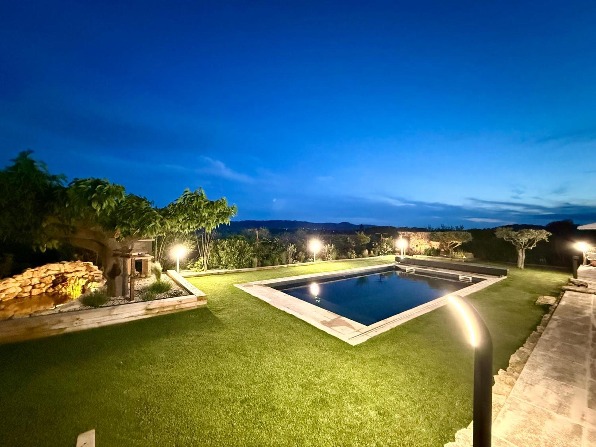 Une Nuit En Luberon Puyvert ภายนอก รูปภาพ